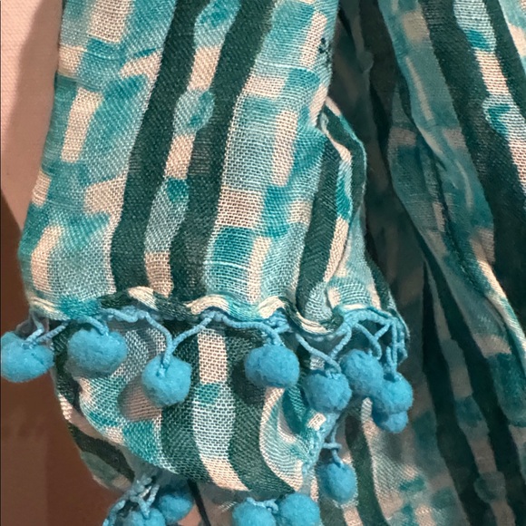 Tory Burch wrap/scarf oblong with T Mongram striped and checker pattern - Picture 2 of 7